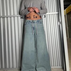 Wide leg jeans with  jaw strings